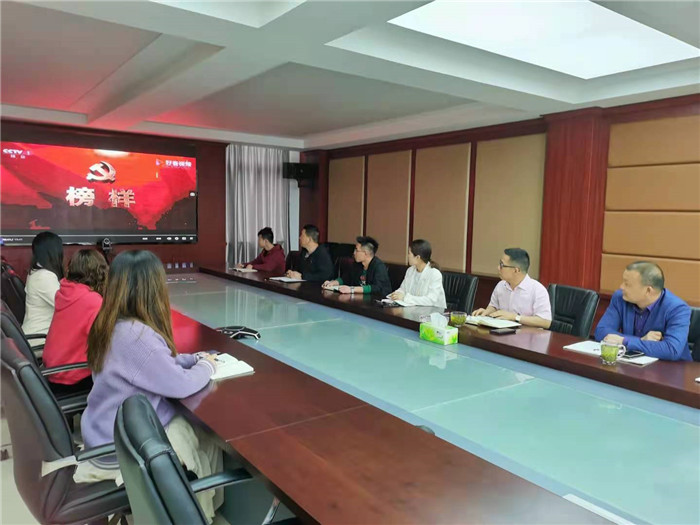 看榜樣_副本.jpg 看榜樣_副本.jpg