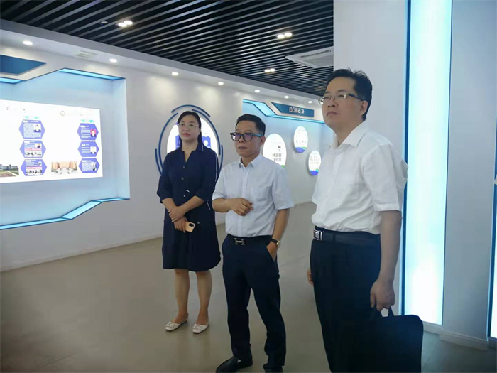 b69a151106462e0ed39edaeb67adb33.jpg b69a151106462e0ed39edaeb67adb33.jpg